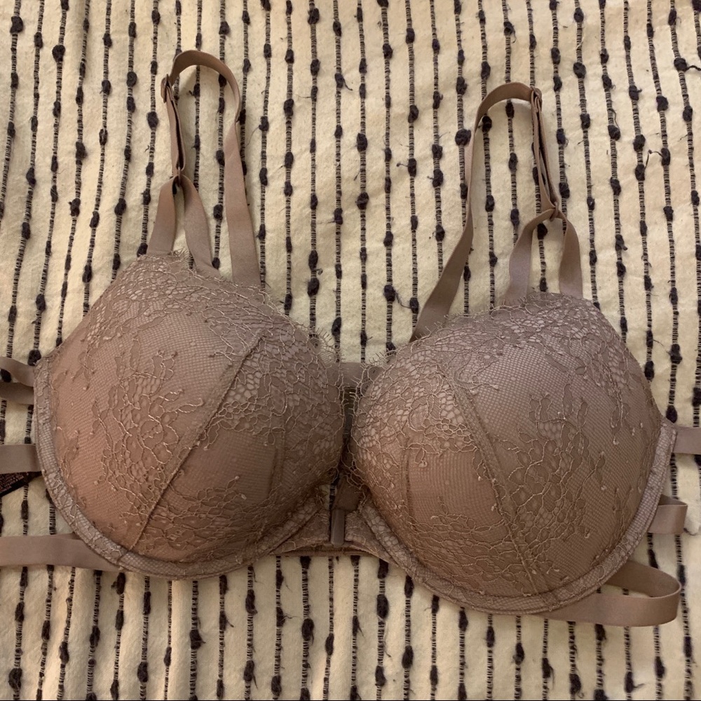 Lace Vs Cage Bra - image 1